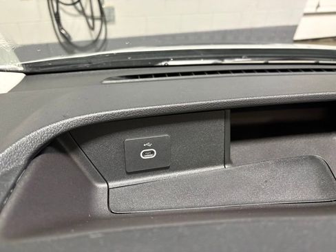 New 2026 Ford Transit 250 148 Medium Roof Extended AWD image 19