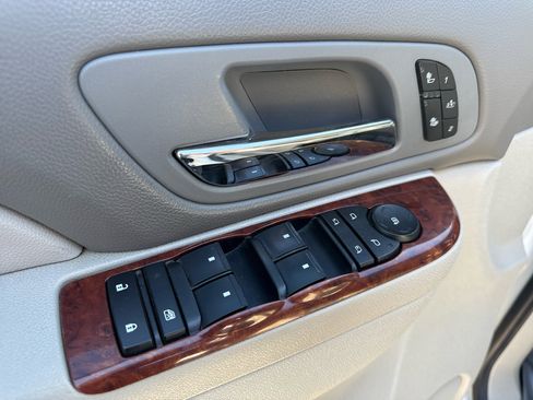 Used 2011 Chevrolet Silverado 2500 LTZ w/ LTZ Plus Package image 18