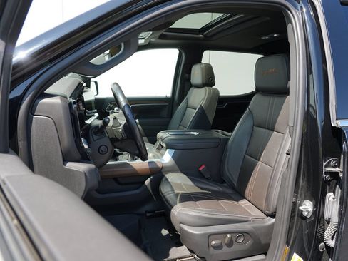 Certified 2022 Chevrolet Silverado 1500 High Country w/ High Country Premium Package AWD/4WD image 13