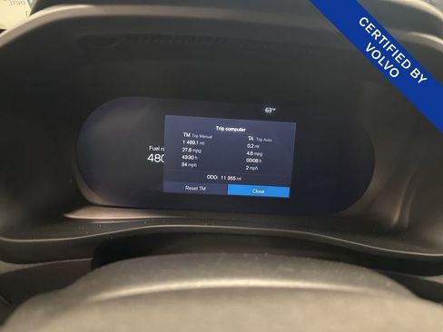 Used 2025 Volvo XC40 B5 Plus image 15