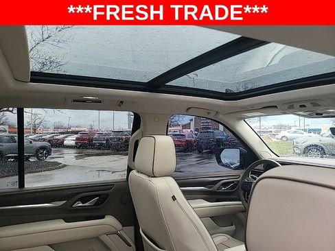 Used 2021 GMC Yukon Denali w/ Advanced Technology Package image 24