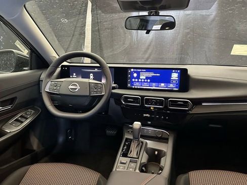 New 2026 Nissan Sentra SR w/ Floor Mat Package FWD image 19