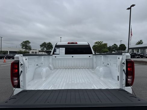 Used 2025 GMC Sierra 1500 Pro w/ Convenience Package RWD image 29