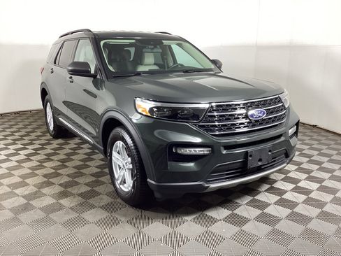 Used 2023 Ford Explorer XLT w/ Equipment Group 202A AWD/4WD image 1