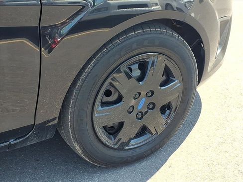 Used 2013 Ford Fiesta SE image 21