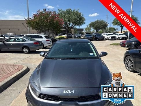 Certified 2024 Kia Forte LXS FWD image 2