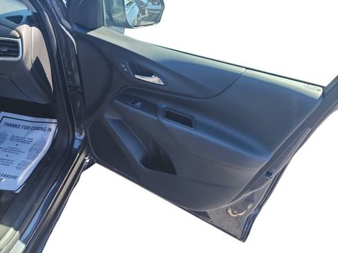 Used 2022 Chevrolet Equinox LT image 12