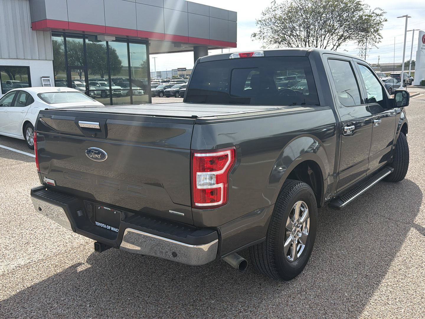Used 2020 Ford F150 XLT w/ Equipment Group 302A Luxury RWD image 3