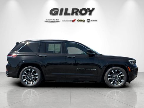 Used 2023 Jeep Grand Cherokee Overland w/ Advanced Protech Group III AWD/4WD image 3