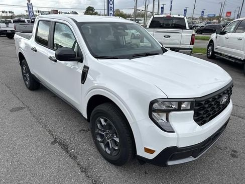 New 2026 Ford Maverick XLT image 3