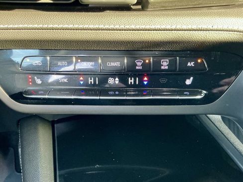 Used 2021 Buick Envision Essence w/ Sport Touring Package image 34