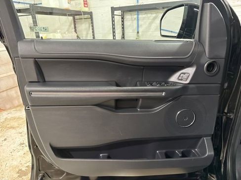 Used 2024 Ford Expedition XLT image 16