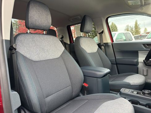 New 2025 Ford Maverick XLT w/ XLT Luxury Package image 32