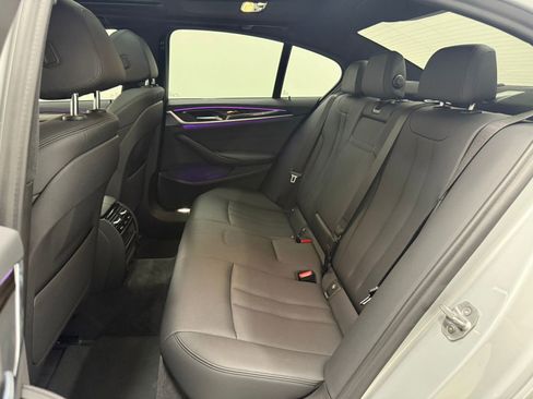 Used 2019 BMW 530e w/ Convenience Package image 43