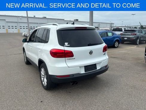 Used 2017 Volkswagen Tiguan Wolfsburg Edition AWD/4WD image 9
