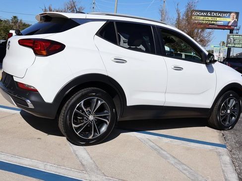 Used 2020 Buick Encore GX Essence w/ Advanced Technology Package image 7