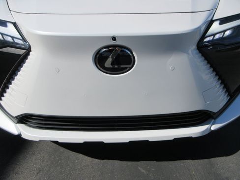 Used 2023 Lexus RZ 450e Premium w/ Cold Area Package AWD/4WD image 15