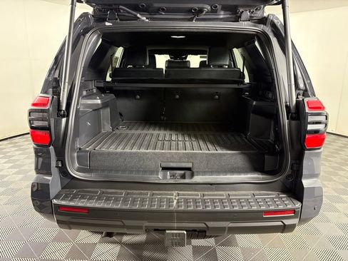 Used 2025 Toyota 4Runner TRD Off-Road Premium w/ Tow Technology Package AWD/4WD image 31