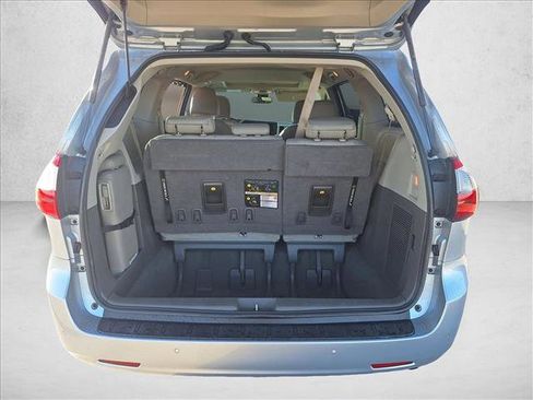 Certified 2020 Toyota Sienna XLE w/ XLE Navigation Package image 17