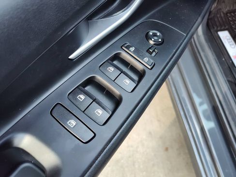Used 2023 Hyundai Elantra SEL w/ Convenience Package FWD image 19