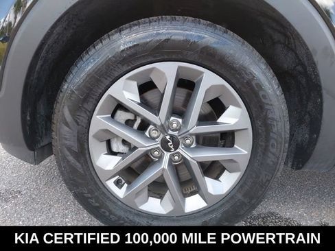 Certified 2024 Kia Telluride LX FWD image 10