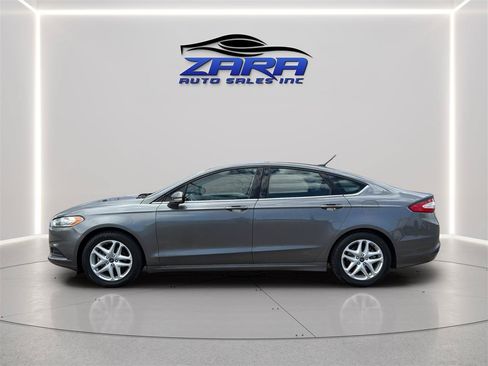 Used 2014 Ford Fusion SE FWD image 4