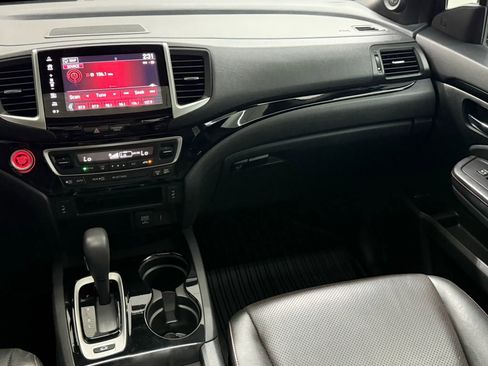 Used 2017 Honda Ridgeline Black Edition image 37