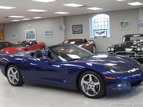 Used 2006 Chevrolet Corvette Convertible image 11