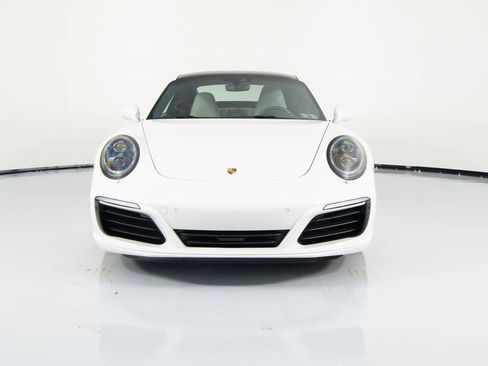 Certified 2017 Porsche 911 Carrera 4S image 13