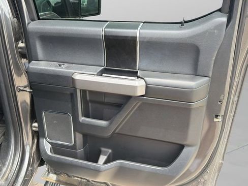 Used 2019 Ford F150 Platinum w/ Equipment Group 701A Luxury AWD/4WD image 14