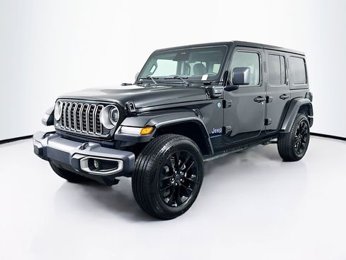 Used 2025 Jeep Wrangler Sahara w/ Safety Group image 3