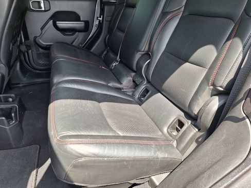 Used 2021 Jeep Gladiator Rubicon AWD/4WD image 21