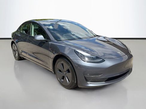 Used 2023 Tesla Model 3 Standard Range RWD image 1