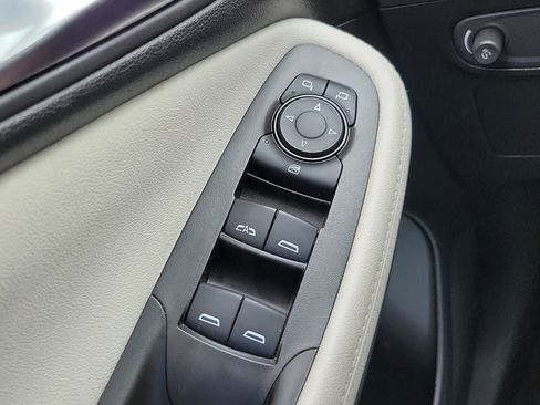 Used 2024 Buick Encore GX Preferred FWD image 13
