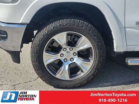 Used 2022 RAM 1500 Laramie AWD/4WD image 12