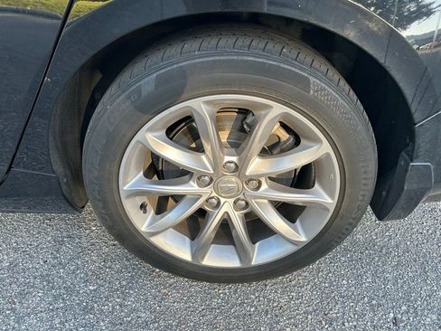 Used 2023 Acura TLX image 9