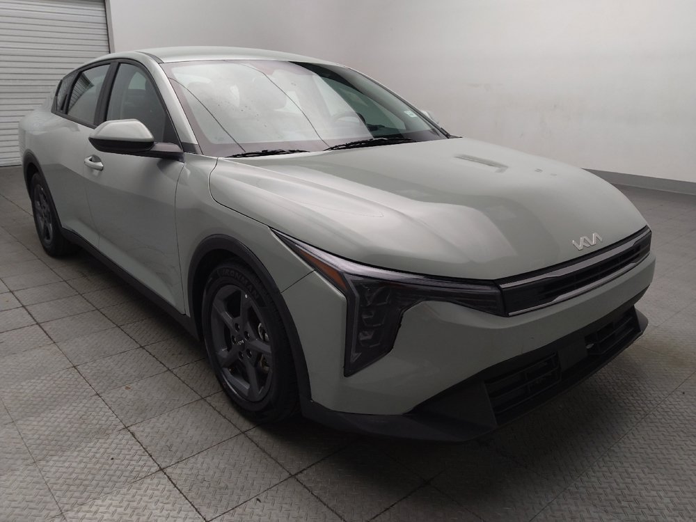 Used 2025 Kia K4 FWD image 13