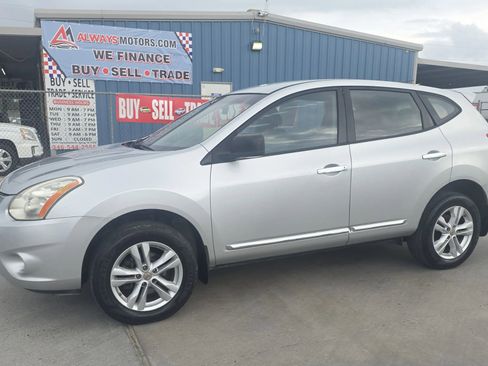 Used 2013 Nissan Rogue S FWD image 1