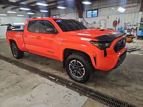 Used 2024 Toyota Tacoma TRD Sport image 7