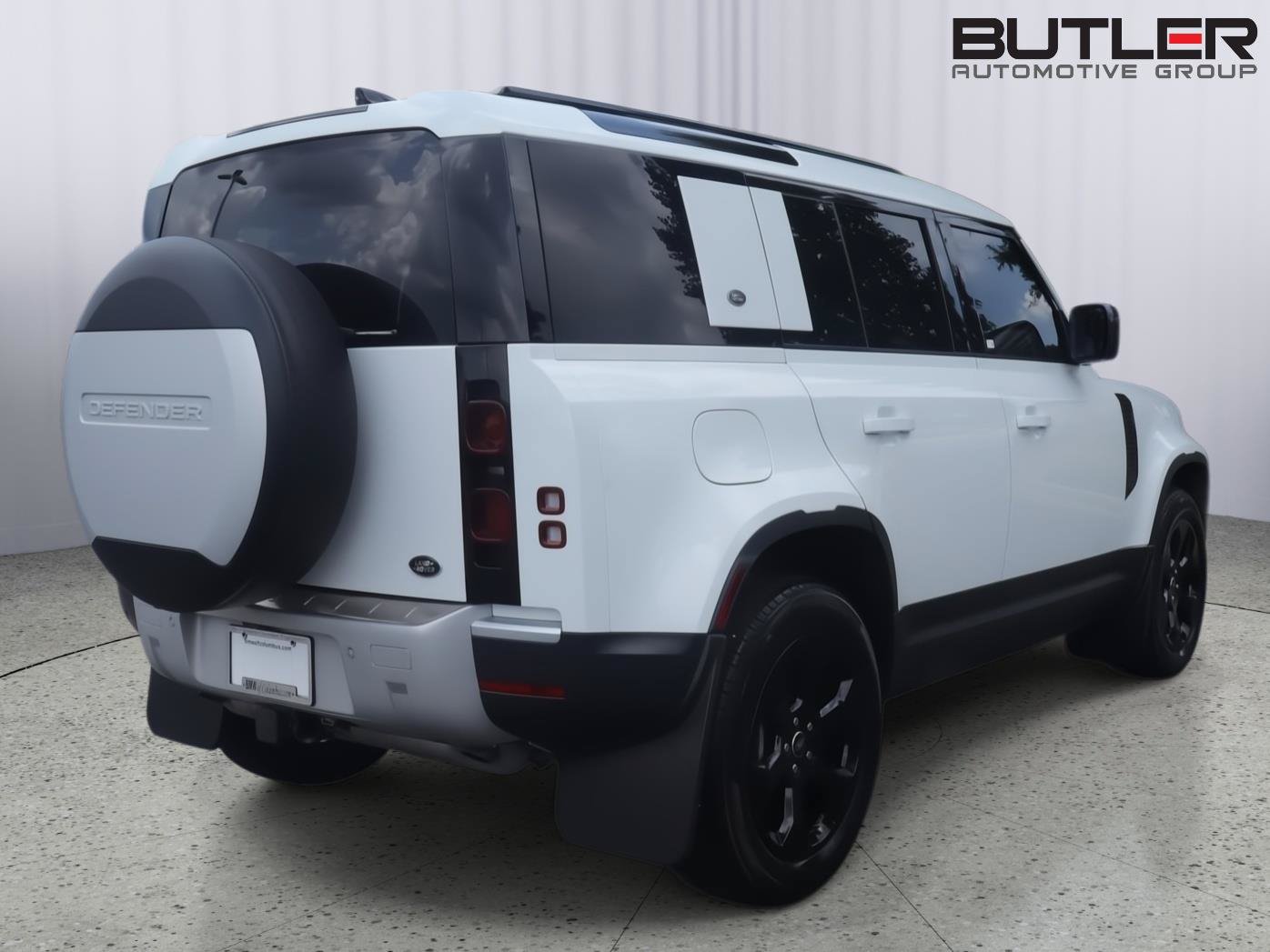 Used 2020 Land Rover Defender 110 HSE AWD/4WD image 7