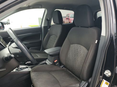 Used 2021 Mitsubishi Outlander Sport LE image 11