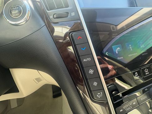 Used 2018 INFINITI Q50 Luxe w/ Essential Package (2.0T Luxe) RWD image 29