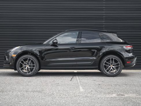New 2025 Porsche Macan image 2