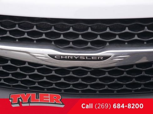 New 2026 Chrysler Voyager LX image 13