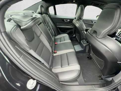 Certified 2024 Volvo S60 T8 Plus image 23
