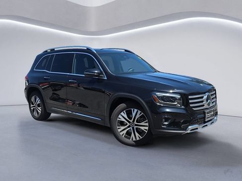 Certified 2025 Mercedes-Benz GLB 250 4MATIC image 2