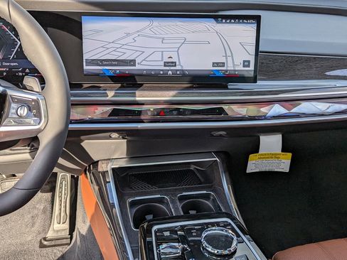 New 2026 BMW 740i xDrive AWD/4WD image 32
