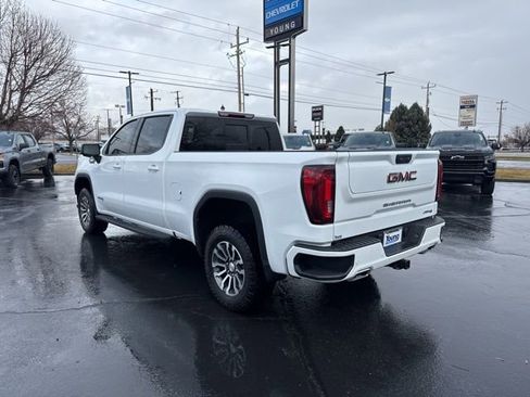 Used 2023 GMC Sierra 1500 AT4 w/ AT4 Premium Package AWD/4WD image 5