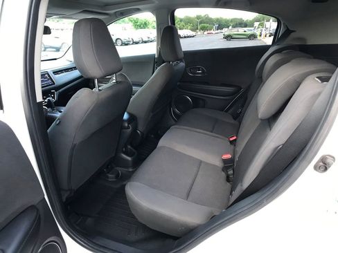 Used 2022 Honda HR-V EX image 10