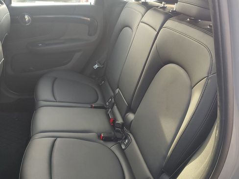 Used 2019 MINI Cooper Countryman S w/ Storage Package image 18